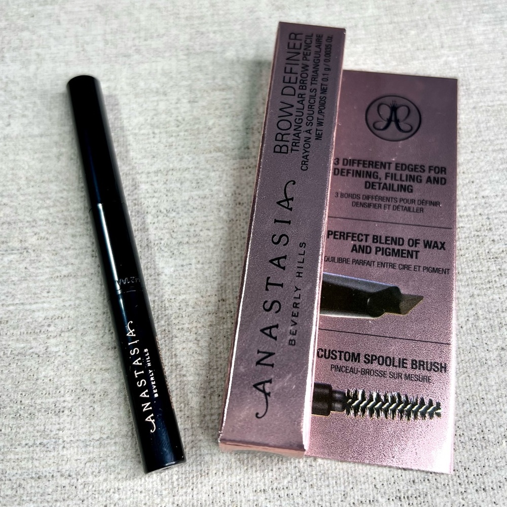 ❤️3 for $25❤️ Anastasiya Beverly Hills Brow Definer mini - Picture 3 of 8